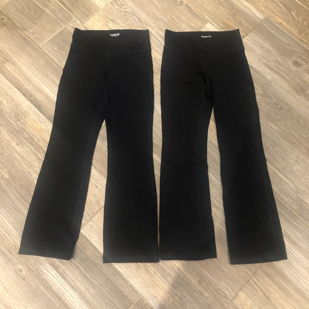 SOLD 2 pairs yoga pants